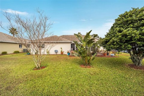 House in Ocala, Florida 2 bedrooms, 145.76 sq.m. № 1534348 - photo 12
