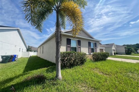 Villa ou maison à vendre à Kissimmee, Floride: 4 chambres, 195 m2 № 1755185 - photo 2