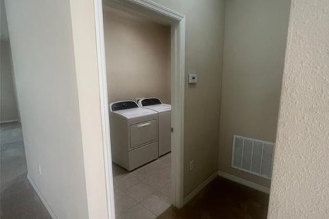 Villa ou maison à vendre à Kissimmee, Floride: 4 chambres, 195 m2 № 1755185 - photo 6