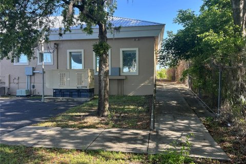 Immobilier commercial à louer à Ocala, Floride: 613.9 m2 № 2195236 - photo 2