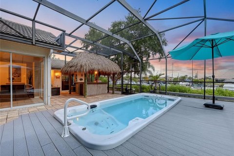 Villa ou maison à vendre à Tarpon Springs, Floride: 3 chambres, 187.48 m2 № 2406520 - photo 30