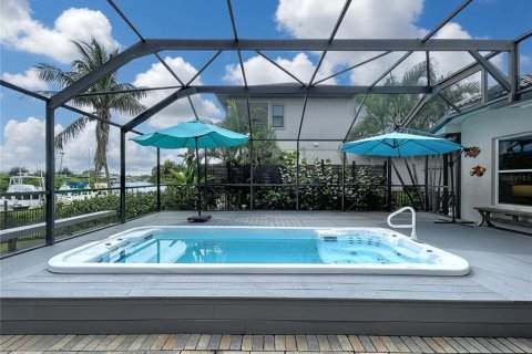 Villa ou maison à vendre à Tarpon Springs, Floride: 3 chambres, 187.48 m2 № 2406520 - photo 4