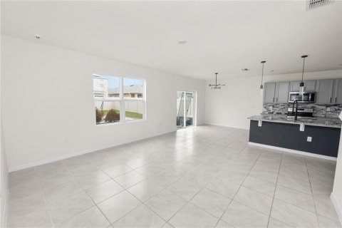Casa en venta en Winter Haven, Florida, 5 dormitorios, 241.64 m2 № 2156356 - foto 14
