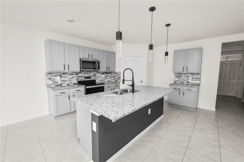 Casa en venta en Winter Haven, Florida, 5 dormitorios, 241.64 m2 № 2156356 - foto 6