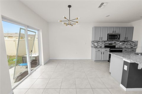 Casa en venta en Winter Haven, Florida, 5 dormitorios, 241.64 m2 № 2156356 - foto 12