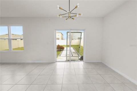 Casa en venta en Winter Haven, Florida, 5 dormitorios, 241.64 m2 № 2156356 - foto 13