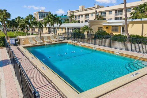 Condominio en venta en Sarasota, Florida, 1 dormitorio, 55.74 m2 № 2425294 - foto 25