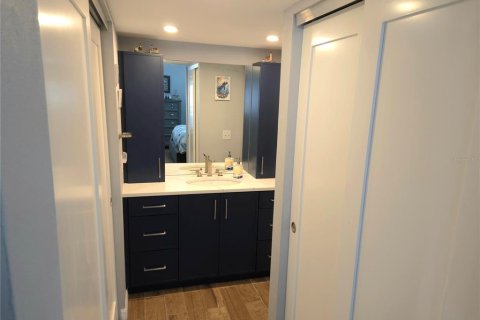 Copropriété à vendre à Bradenton, Floride: 3 chambres, 184.6 m2 № 2348039 - photo 16