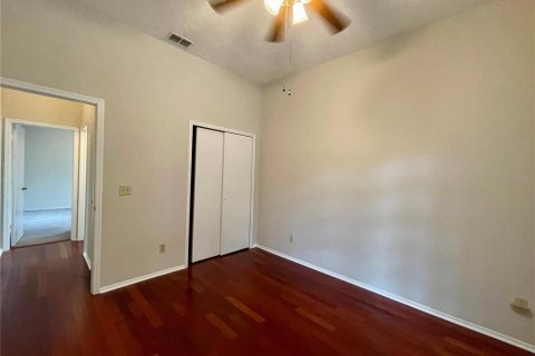 House in Tampa, Florida 3 bedrooms, 166.85 sq.m. № 1919309 - photo 11
