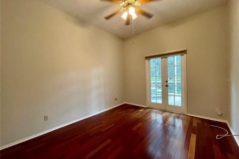House in Tampa, Florida 3 bedrooms, 166.85 sq.m. № 1919309 - photo 10