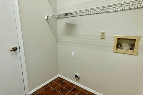 House in Tampa, Florida 3 bedrooms, 166.85 sq.m. № 1919309 - photo 15