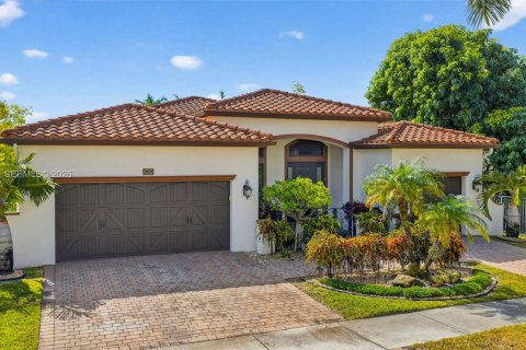 House in Cooper City, Florida 4 bedrooms, 230.4 sq.m. № 2027220 - photo 2