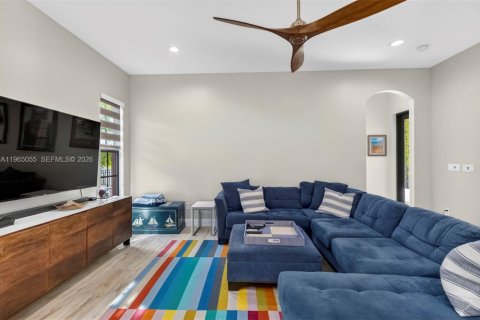 House in Cooper City, Florida 4 bedrooms, 230.4 sq.m. № 2027220 - photo 21