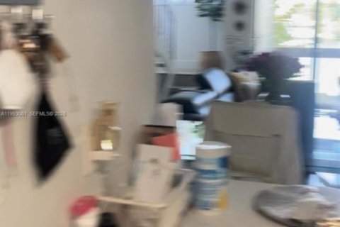 Touwnhouse à louer à Miami, Floride: 2 chambres, 141.21 m2 № 2057065 - photo 6