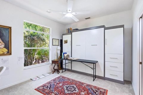 House in University Park, Florida 3 bedrooms, 200.48 sq.m. № 2108336 - photo 22