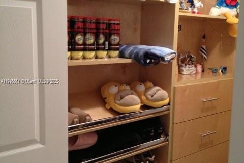 Condo in Sunny Isles Beach, Florida, 2 bedrooms  № 1974041 - photo 4