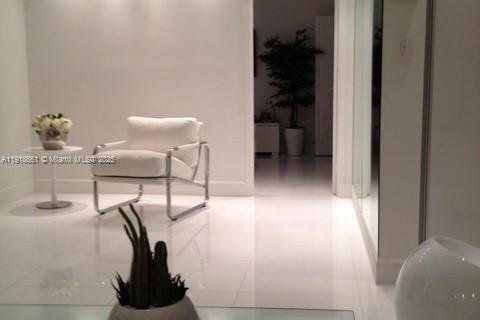 Condo in Sunny Isles Beach, Florida, 2 bedrooms  № 1974041 - photo 12