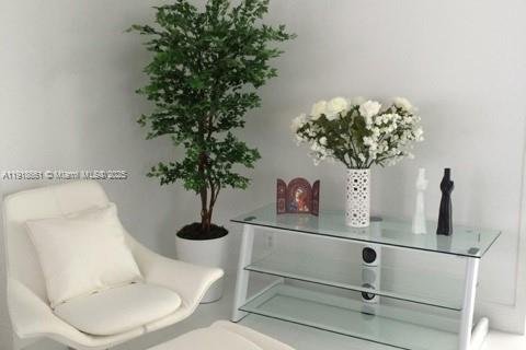 Condo in Sunny Isles Beach, Florida, 2 bedrooms  № 1974041 - photo 16