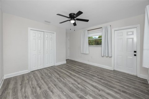 House in Saint Petersburg, Florida 3 bedrooms, 99.22 sq.m. № 1894756 - photo 29