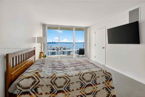 Купить кондоминиум в Норт-Бей-Виллидж, Флорида 2 спальни, 95.69м2, № 1921627 - фото 7