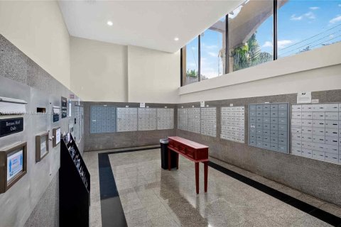 Купить кондоминиум в Норт-Бей-Виллидж, Флорида 2 спальни, 95.69м2, № 1921627 - фото 19