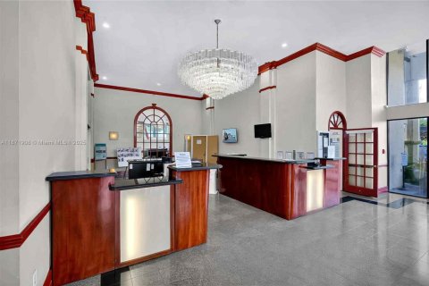 Купить кондоминиум в Норт-Бей-Виллидж, Флорида 2 спальни, 95.69м2, № 1921627 - фото 16