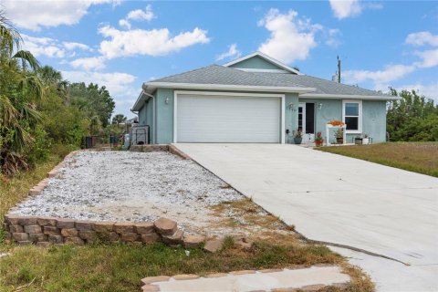 House in Englewood, Florida 3 bedrooms, 125.88 sq.m. № 1666359 - photo 6
