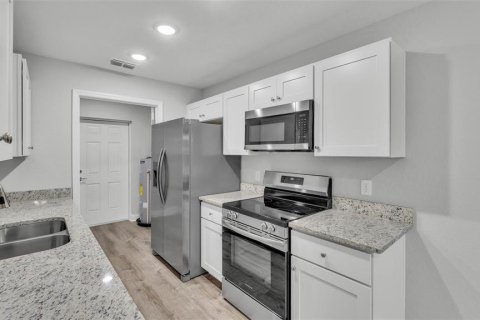Dúplex en venta en Fort Meade, Florida, 4 dormitorios, 166.3 m2 № 1787971 - foto 24