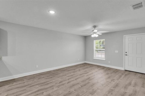 Dúplex en venta en Fort Meade, Florida, 4 dormitorios, 166.3 m2 № 1787971 - foto 22