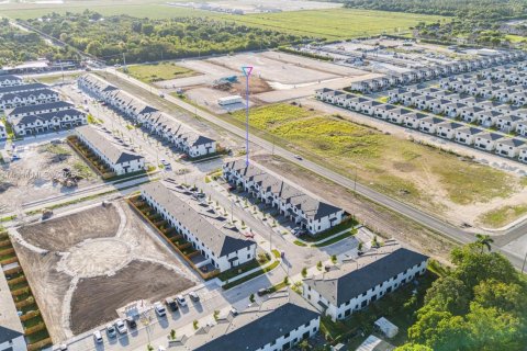 Купить таунхаус в Хомстед, Флорида 3 спальни, 144м2, № 1958517 - фото 26