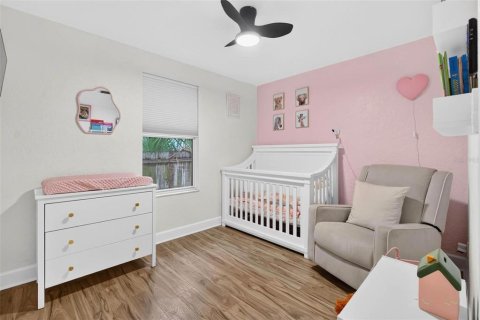 Villa ou maison à louer à Saint Petersburg, Floride: 4 chambres, 133.04 m2 № 2348046 - photo 17