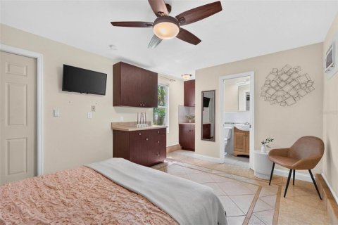 Villa ou maison à louer à Saint Petersburg, Floride: 4 chambres, 133.04 m2 № 2348046 - photo 28