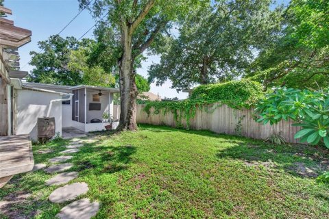 Villa ou maison à louer à Saint Petersburg, Floride: 4 chambres, 133.04 m2 № 2348046 - photo 20