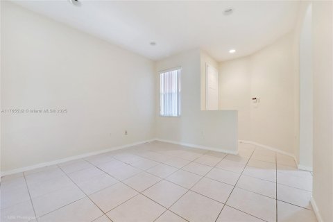 Villa ou maison à vendre à Homestead, Floride: 3 chambres, 112.97 m2 № 1728132 - photo 3