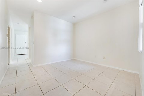 Villa ou maison à vendre à Homestead, Floride: 3 chambres, 112.97 m2 № 1728132 - photo 2