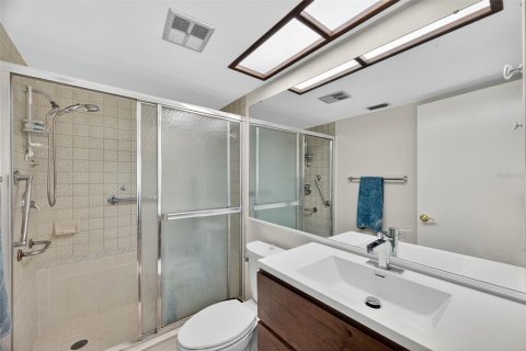 Condo in Clearwater, Florida, 1 bedroom  № 1902631 - photo 13