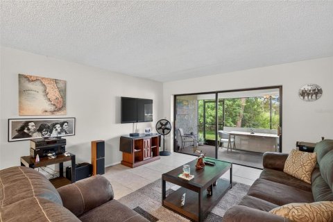 Condo in Clearwater, Florida, 1 bedroom  № 1902631 - photo 9