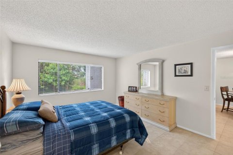 Condo in Clearwater, Florida, 1 bedroom  № 1902631 - photo 11