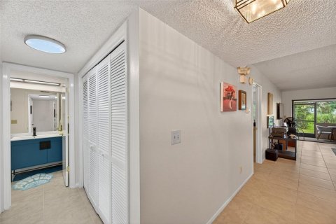 Condo in Clearwater, Florida, 1 bedroom  № 1902631 - photo 15