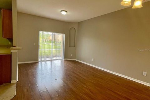 Townhouse in Sanford, Florida 3 bedrooms, 111.76 sq.m. № 2266433 - photo 10