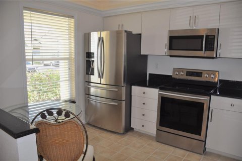 Condo in Punta Gorda, Florida, 2 bedrooms № 2105645 - photo 3