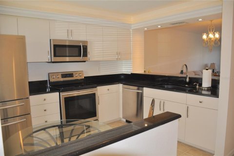 Condo in Punta Gorda, Florida, 2 bedrooms  № 2105645 - photo 4