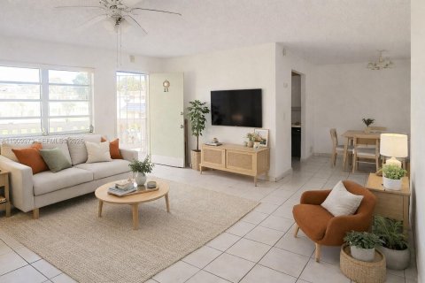 Condo à Miami Gardens, Floride, 2 chambres № 2079974