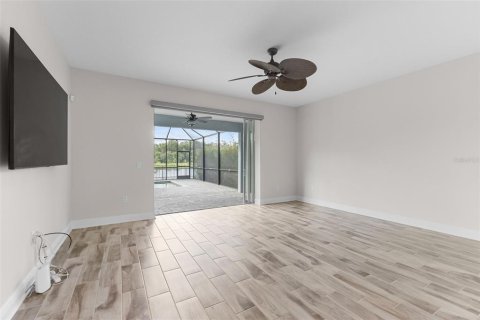 Villa ou maison à vendre à Parrish, Floride: 4 chambres, 225.85 m2 № 2428811 - photo 4