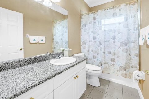 House in Tierra Verde, Florida 3 bedrooms, 224.82 sq.m. № 2140502 - photo 22