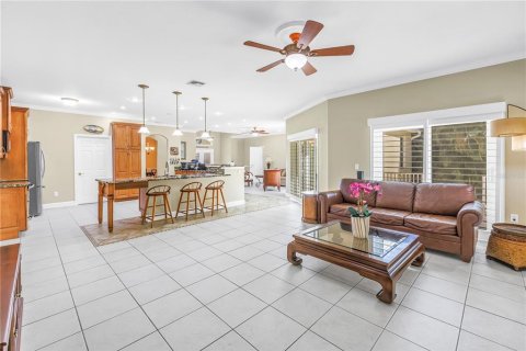 House in Tierra Verde, Florida 3 bedrooms, 224.82 sq.m. № 2140502 - photo 11
