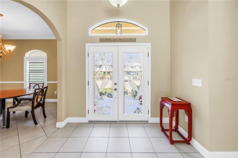 House in Tierra Verde, Florida 3 bedrooms, 224.82 sq.m. № 2140502 - photo 4