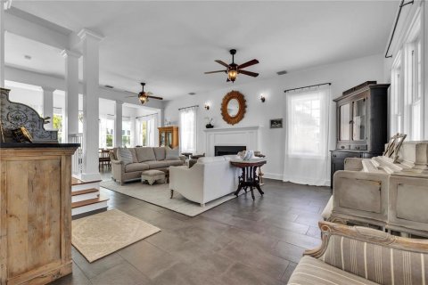 House in Bokeelia, Florida 4 bedrooms, 297.29 sq.m. № 2138161 - photo 20
