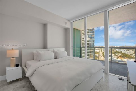 Condo in Miami Beach, Florida, 2 bedrooms № 1964158 - photo 12