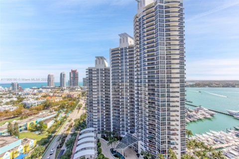 Condo in Miami Beach, Florida, 2 bedrooms № 1964158 - photo 29